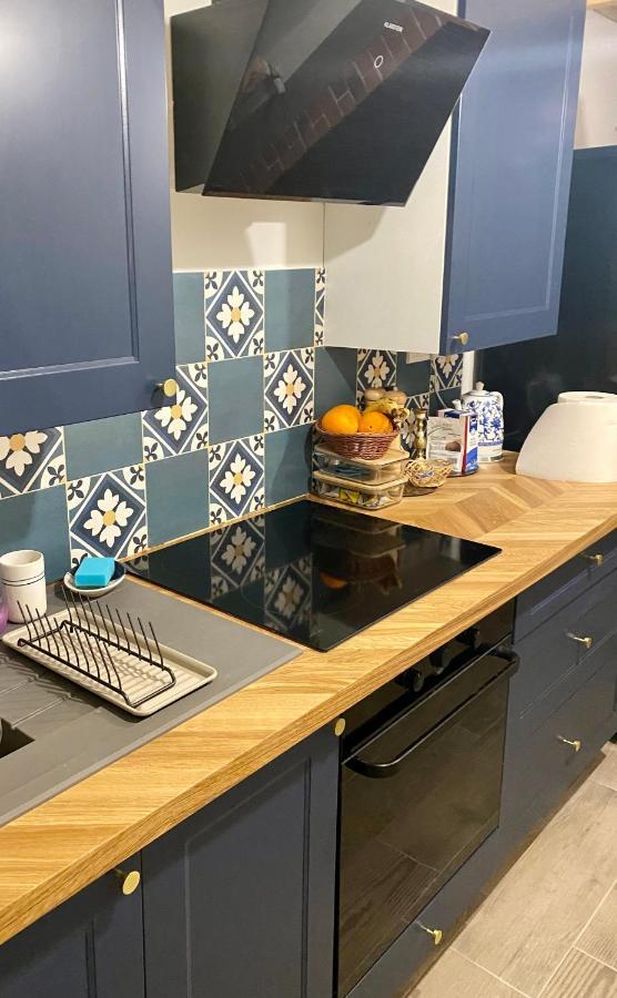 Brick Apartment ジリナ エクステリア 写真